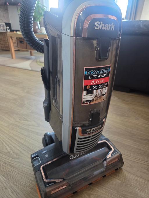 Buy & Sell Crook Log South East London - Photos for shark hoover