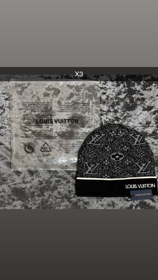 Buy & Sell Saltley Birmingham - Photos for Lv beanies
