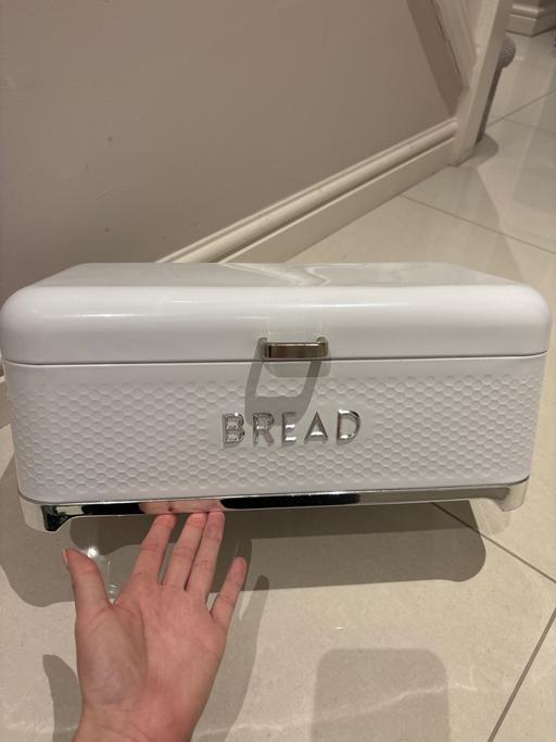 Buy & Sell Aveley Thurrock - Essex - Photos for Bread bin