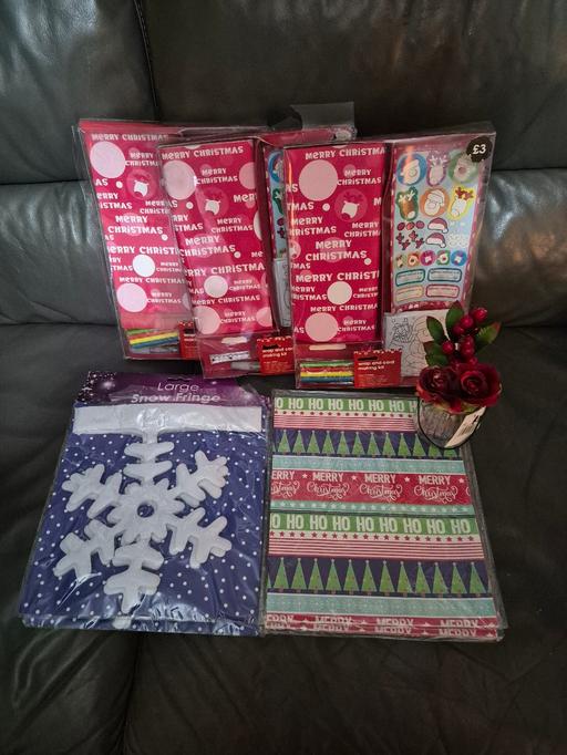 Classes Redfern Industrial Estate Tameside - Photos for different christmas items £1eachver