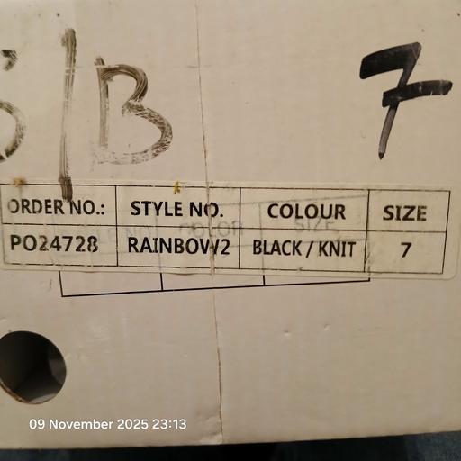 Buy & Sell Surrey Quays South East London - Photos for shoes