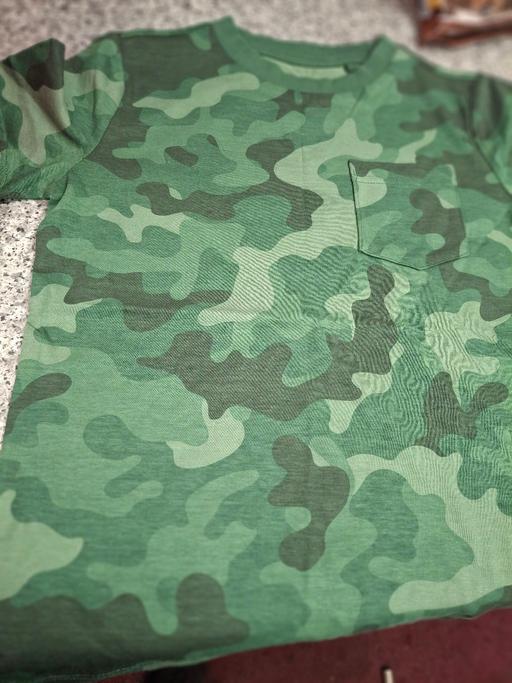 Buy & Sell Studley Stratford-on-Avon - Photos for boys t-shirt 7 years