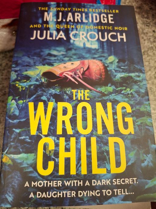 Buy & Sell Studley Stratford-on-Avon - Photos for thw wrong child freida mcfadden