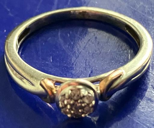 Buy & Sell Yeovil Somerset - Photos for 9ct white gold diamond ring hallmarked 375