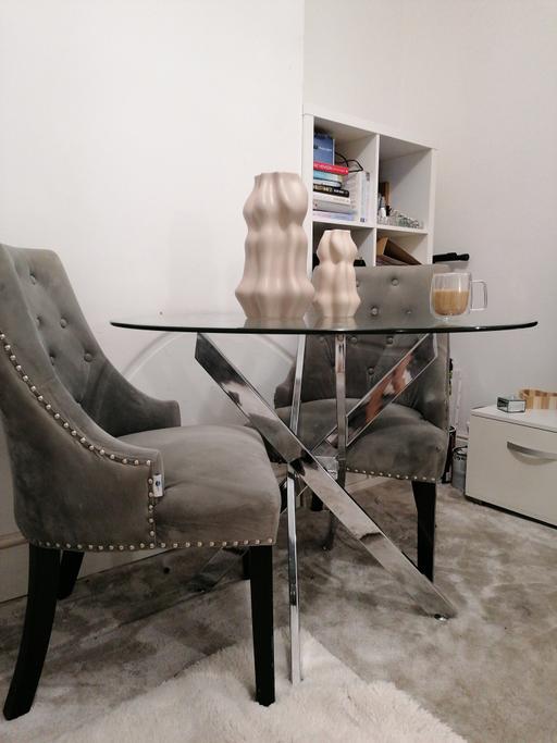 Buy & Sell Oldbury Sandwell - Photos for 1m wide chop stick glass metal dining table