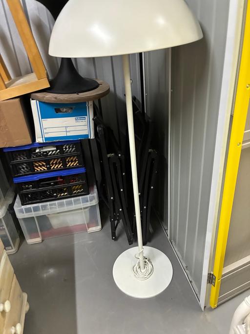 Buy & Sell Hampton Wick Kingston Upon Richmond upon Thames - Photos for Stranded Lamp