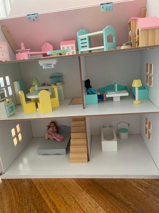 Buy & Sell Hyde Lea Stafford - Photos for Wooden Dollshouse with Furniture 🏠🎀