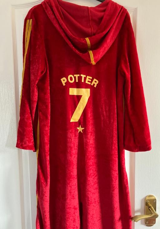 Buy & Sell Forest Town Mansfield - Photos for Harry Potter Gryffindor robe size L
