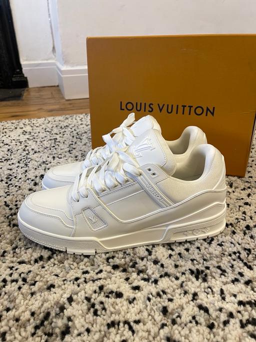Buy & Sell Anerley South East London - Photos for LV Trainers White