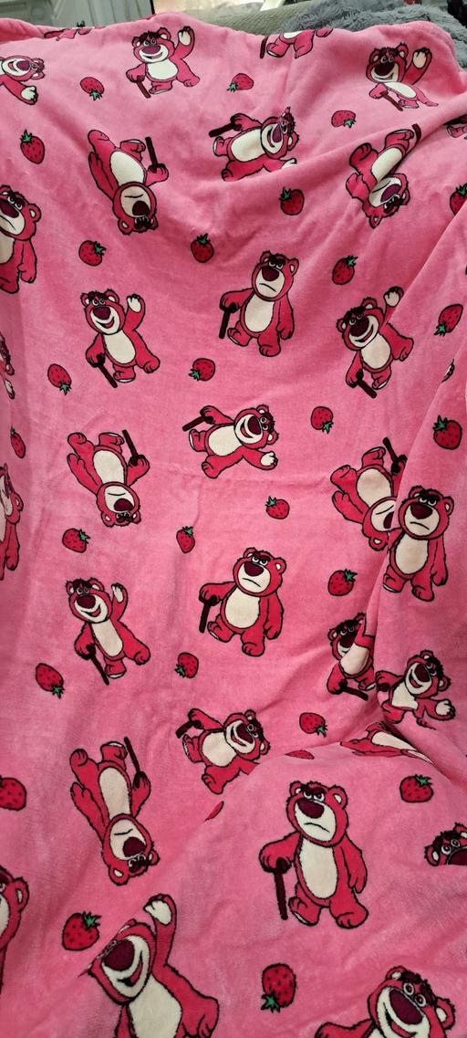 Buy & Sell Four Oaks Birmingham - Photos for Girls XL care bear towel