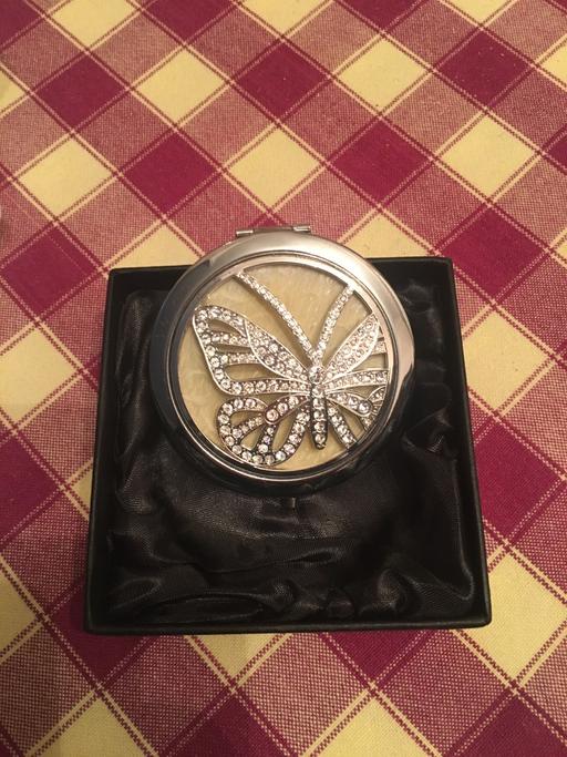 Buy & Sell Romford Havering - Photos for Purse mirror compact