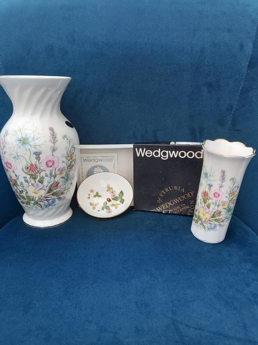Buy & Sell Woodgate Birmingham - Photos for aynsley vases and wedgwood plate