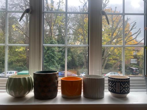 Buy & Sell - Photos for Flower Pots Bundle