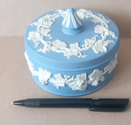 Buy & Sell Thatto Heath Saint Helens - Photos for large wedgwood jasperware trinket pot