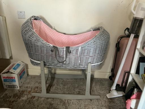 Buy & Sell Oakgrove Milton Milton Keynes - Photos for Bassinet