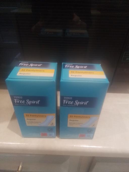Buy & Sell Streetly Walsall - Photos for TWO BOXES TESCO FREE SPIRIT 32 PANT LINERS
