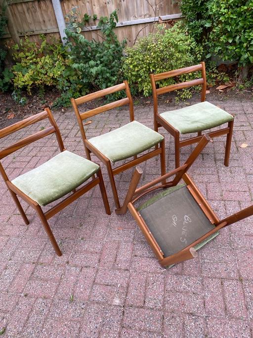 Buy & Sell Tan-Y-Lan Conwy - Photos for 4 ANTIQUE DINING CHAIRS BY MEREDEW
