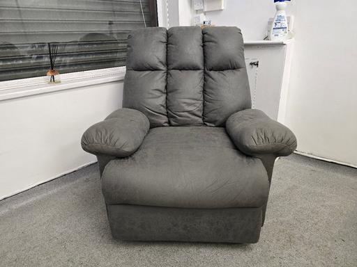 Buy & Sell Quarry Bank Dudley - Photos for scs grey suede recliner chair