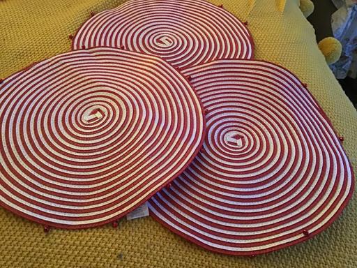 Buy & Sell Essington Wolverhampton - Photos for Three Christmas table mats BN