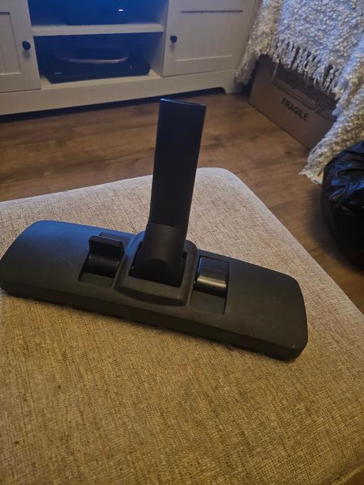 Buy & Sell Holly Hall Dudley - Photos for HENRY HOOVER HEAD