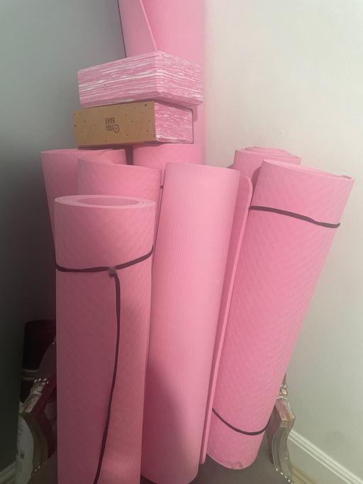 Buy & Sell Canonbury North London - Photos for Yoga mats