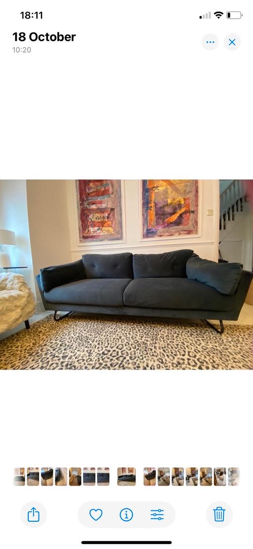 Buy & Sell New Malden Kingston upon Thames - Photos for 3 Seater velvet sofa