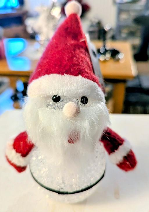Buy & Sell Georgetown Blaenau Gwent - Photos for l🎄 Christmas colour changing santa. New