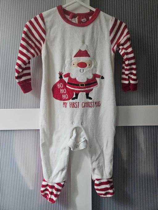 Buy & Sell Weston Point Halton - Photos for 6-9 months Christmas babygrow