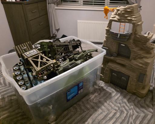 Buy & Sell Willington County Durham - Photos for Large Army playset