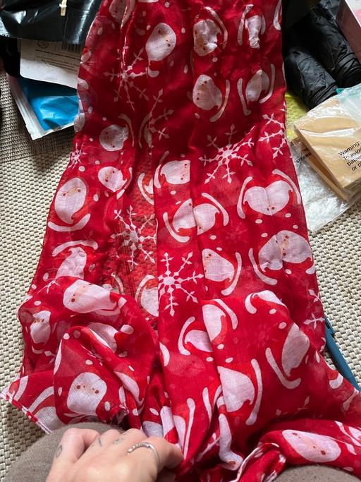 Buy & Sell Wednesfield Wolverhampton - Photos for Christmas scarf 2£