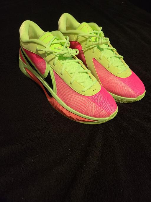 Buy & Sell Walsall Town Centre Walsall - Photos for Mens Green anike Trainers Size 12