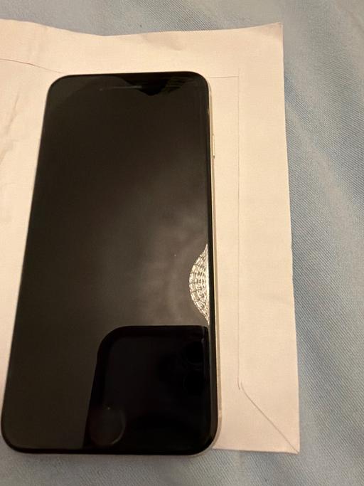 Buy & Sell Deal Dover - Photos for iPhone SE 2nd edition