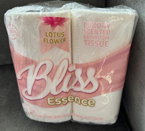 Buy & Sell Shirley Solihull - Photos for 4 scented toilet rolls 🧻