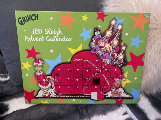 Buy & Sell Walsall West Midlands - Photos for Wooden grinch advent calendar