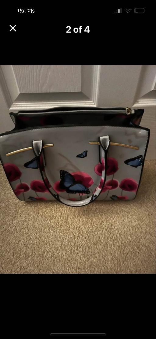 Buy & Sell Round Spinney Industrial Estate West Northamptonshire - Photos for Ladies handbag