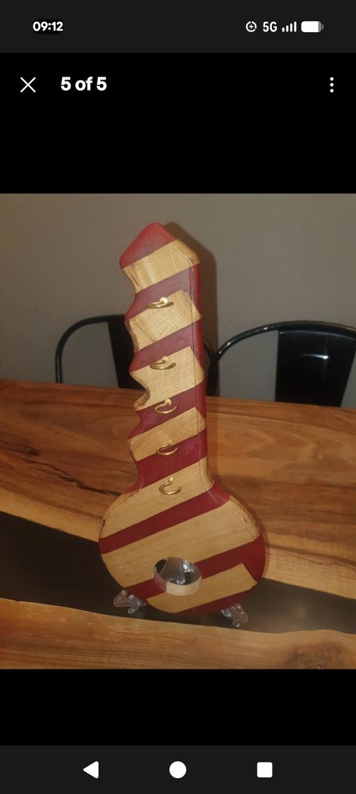 Buy & Sell Arnos Grove North London - Photos for Handmade Oak and burgundy resin Keys holder