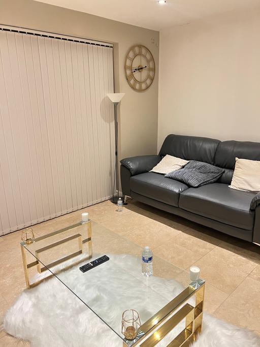 Buy & Sell Greenhithe Dartford - Photos for Grey leather sofa