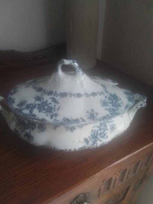 Buy & Sell Aldridge Walsall - Photos for VERY OLD DISH WITH HANDLES