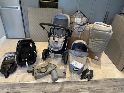 Buy & Sell Romford Havering - Photos for Mamas and Papaa Ocarro all in1 travel system
