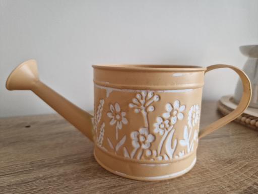 Buy & Sell Hall Green Birmingham - Photos for orange floral small tin watering can
