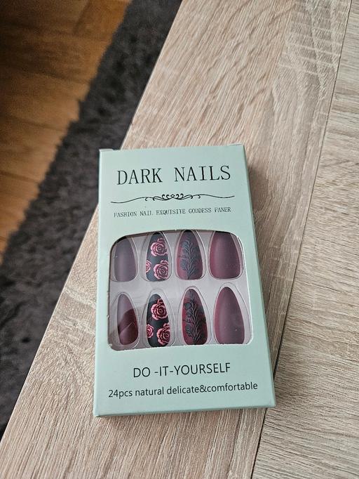 Buy & Sell Newton Doncaster - Photos for Stick on nails..24pcs..NEW