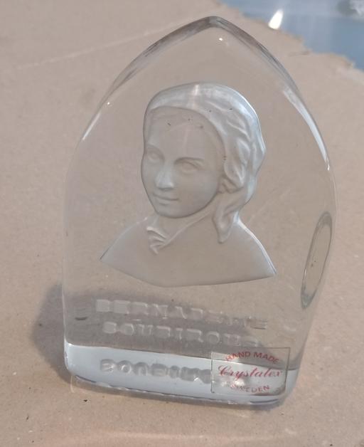 Buy & Sell Thatto Heath Saint Helens - Photos for vintage crystalex crystal glass paperweight