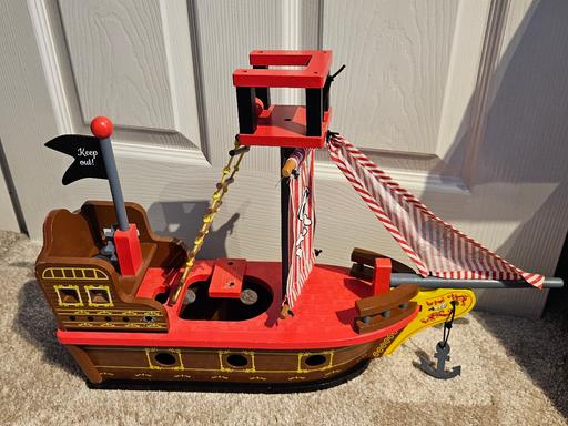 Buy & Sell Willenhall Walsall - Photos for Aldi wooden pirate ship