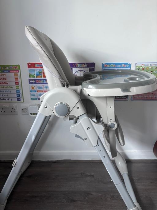 Buy & Sell Angel North London - Photos for Kinderkraft Grey ‘Yummy’ Highchair