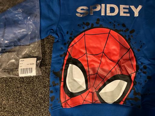 Buy & Sell Mansfield Town Centre Mansfield - Photos for New Spider man hoody age 5-6