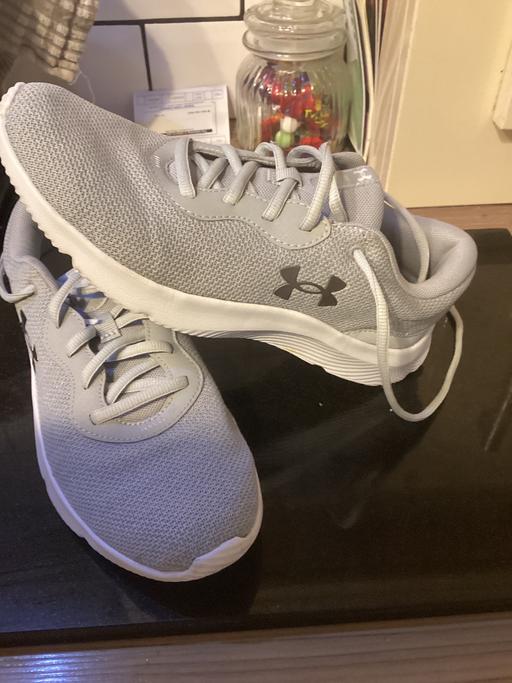 Buy & Sell Knowsley Business Park Knowsley - Photos for Size 6 under armour trainers like new