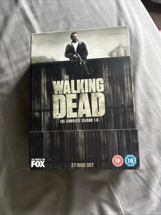 Buy & Sell Sale Trafford - Photos for Walking dead series 1-6