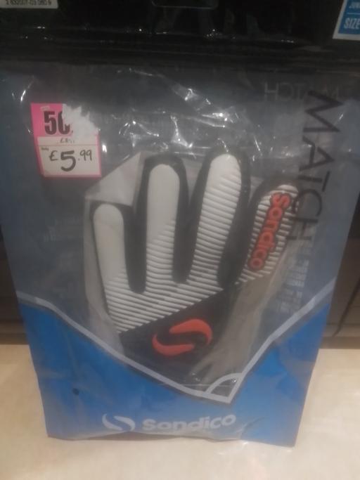 Buy & Sell Aldridge Walsall - Photos for BRAND NEW SONDICO GOALKEEPER GLOVES