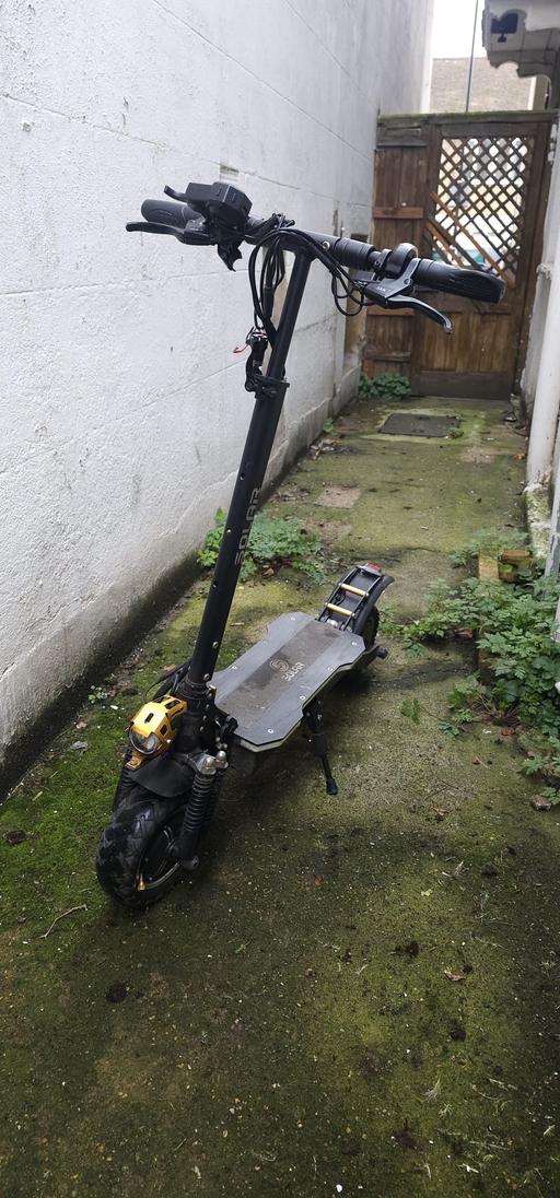 Vehicles Thornton Heath Croydon - Photos for Solar P1 2.0 Tron Edition (Cyan)- 50mph