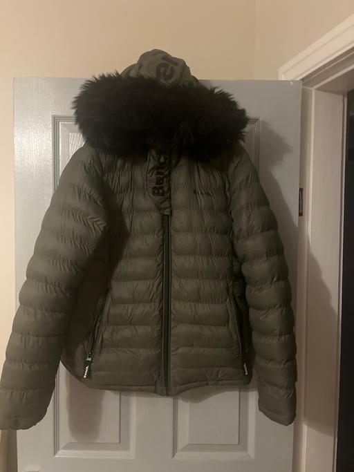 Buy & Sell Conisbrough Doncaster - Photos for Khaki green size 14 ladies bench coat